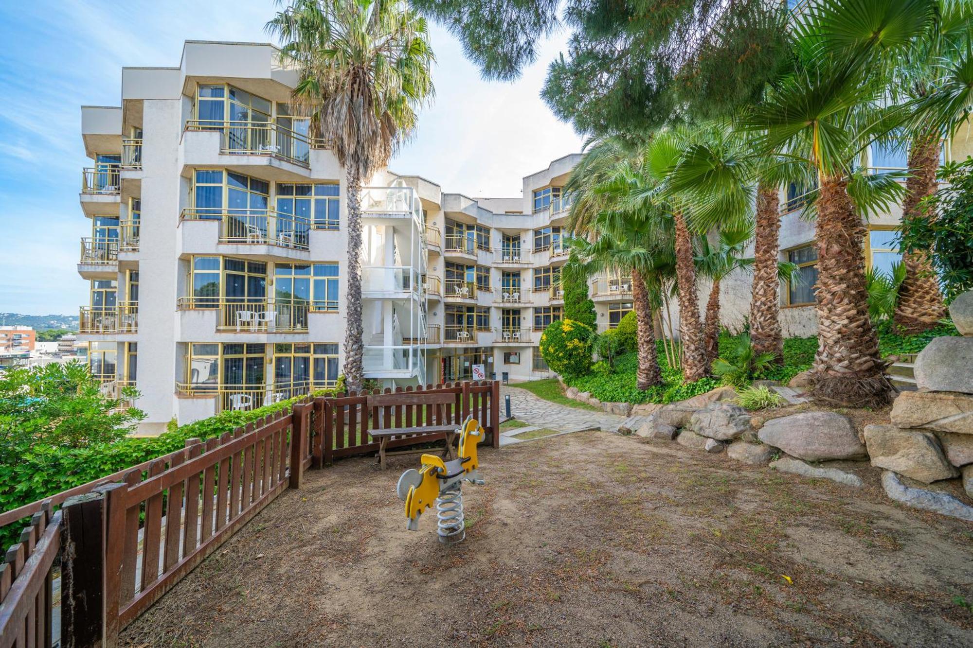 Ar Bolero Park Aparthotel 3*